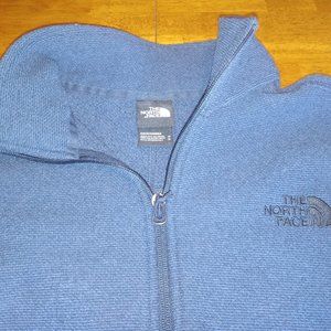 The north face mens pullover sweater medium weight size medium in dark blue